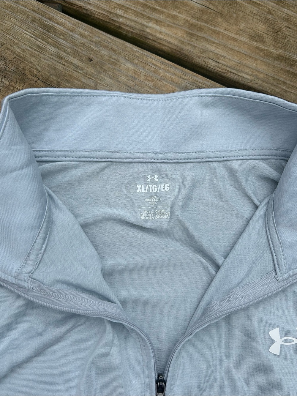 Under Armour Light Gray Lightweight Quarter-Zip Shirt Jacket - Picture 2 of 4